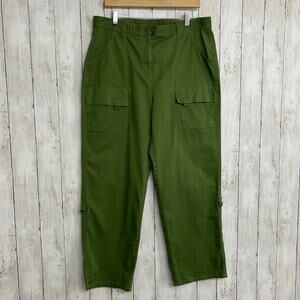 L.L. Bean Green Cargo Utility Convertible Cotton Straight Leg High Rise Pants